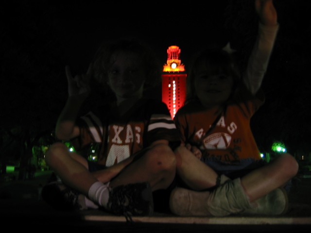 2005/12 December/UT Tower/640x480_IMG_2546.JPG